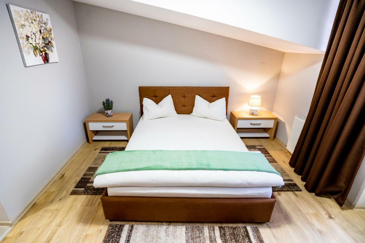 Casa Blum Hotel Лугож Екстериор снимка